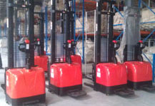 東晟智科公司給某制線廠 在交升高4.5米電動堆高車車現場